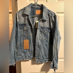 Lucky Brand Distressed Denim Jacket NWT. Size XL